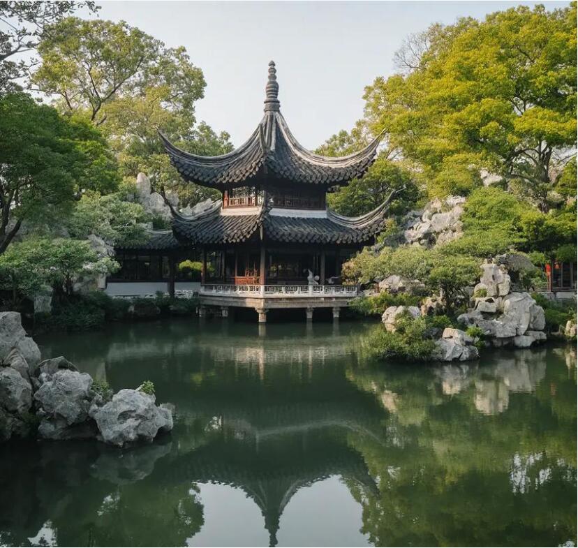 麻城怜菡餐饮有限公司